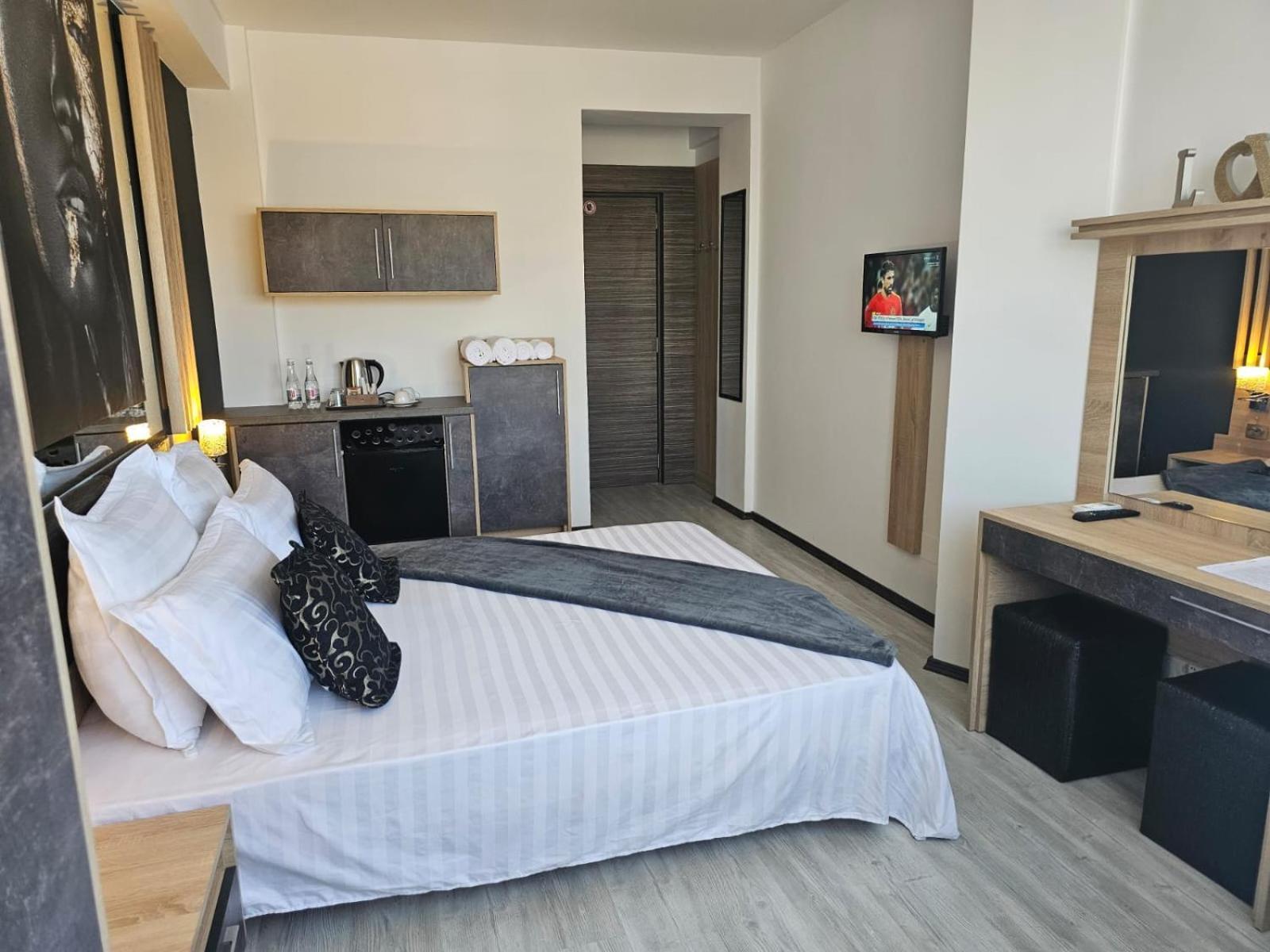 Theline Hotel บูคาเรสต์ ภายนอก รูปภาพ